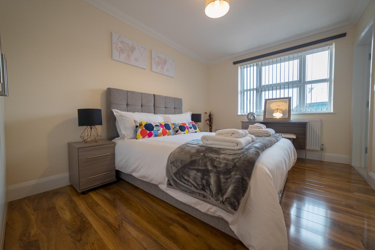 London Heathrow Serviced Apartments Ashford  Bagian luar foto