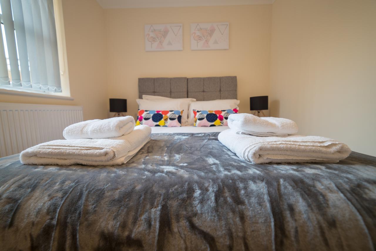 London Heathrow Serviced Apartments Ashford  Bagian luar foto