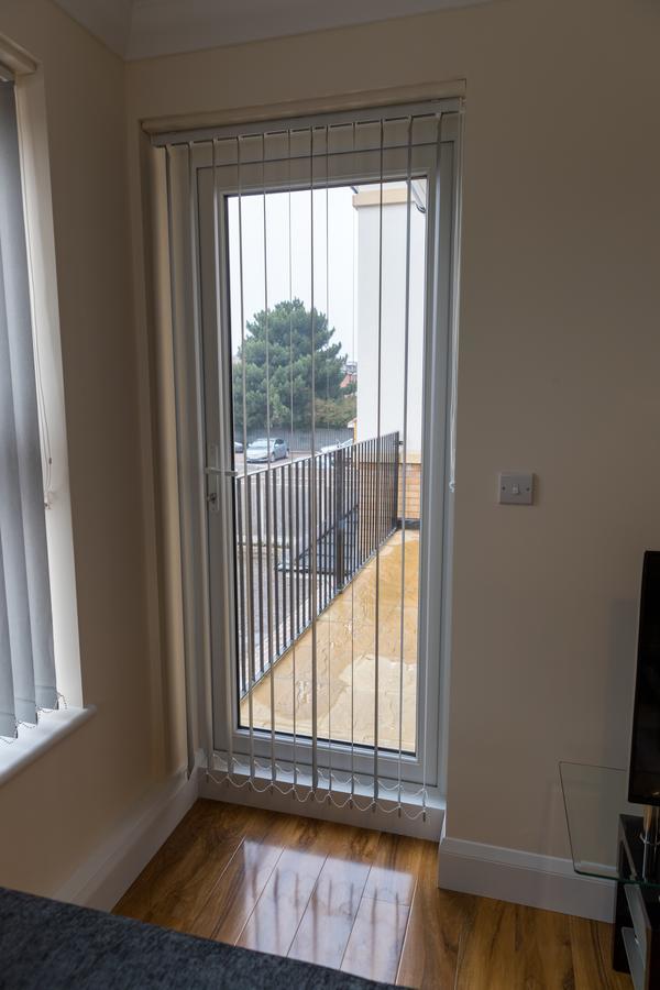 London Heathrow Serviced Apartments Ashford  Bagian luar foto