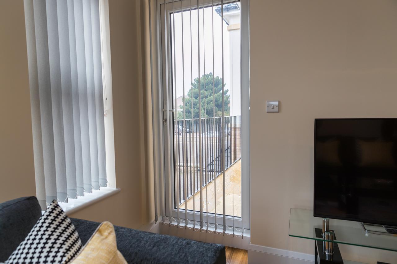 London Heathrow Serviced Apartments Ashford  Bagian luar foto